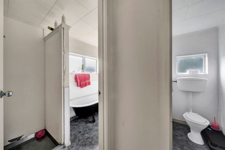 Photo of property in 56 Terou Street, Manaia, 4612