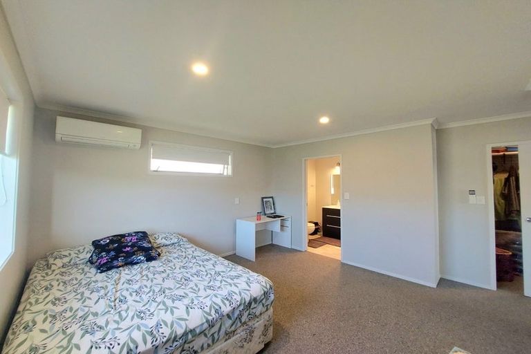Photo of property in 24 Fairfax Crescent, Pyes Pa, Tauranga, 3112