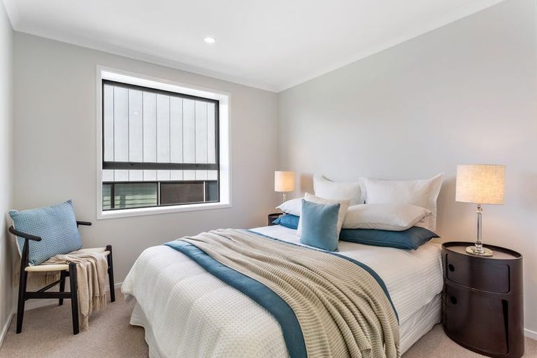 Photo of property in 3/2 Te Rito Road, Hobsonville, Auckland, 0616