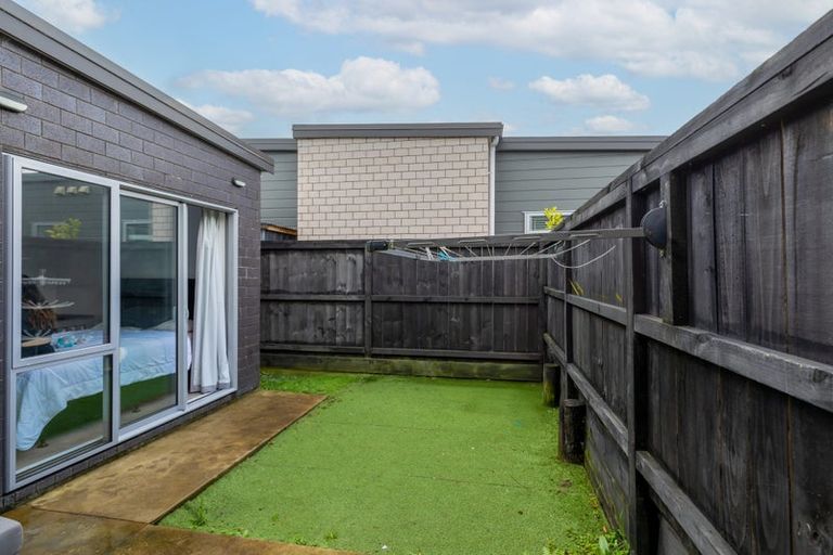 Photo of property in 15 Heri Lane, Westgate, Auckland, 0814