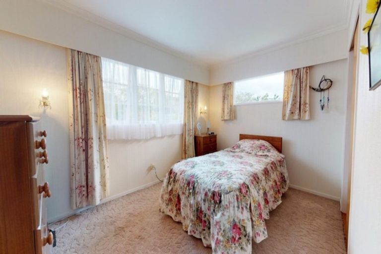 Photo of property in 1 Byrd Street, Levin, 5510