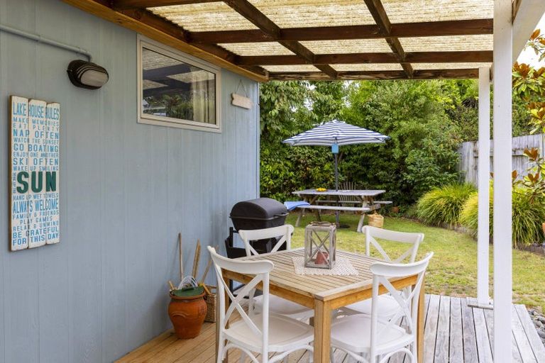 Photo of property in 1/17 Rainbow Drive, Rainbow Point, Taupo, 3330