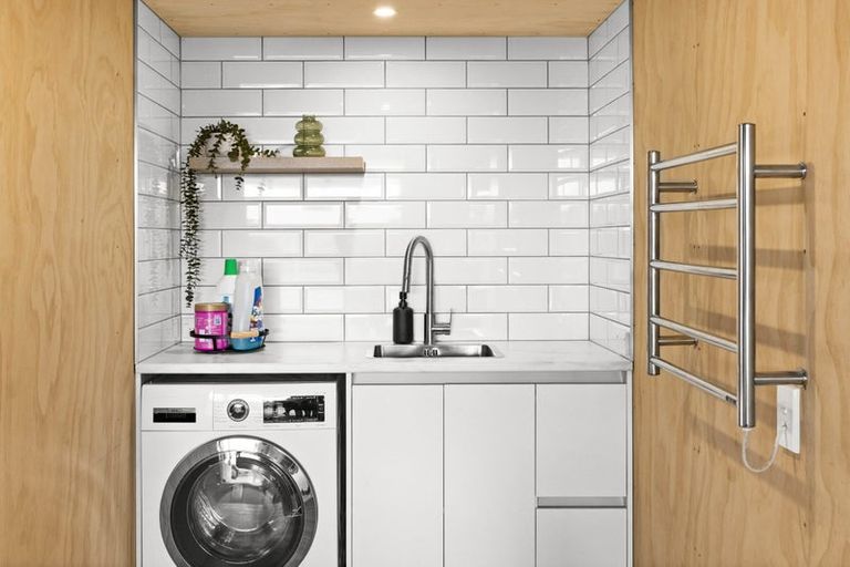 Photo of property in 71 Freyberg Avenue, Tamatea, Napier, 4112