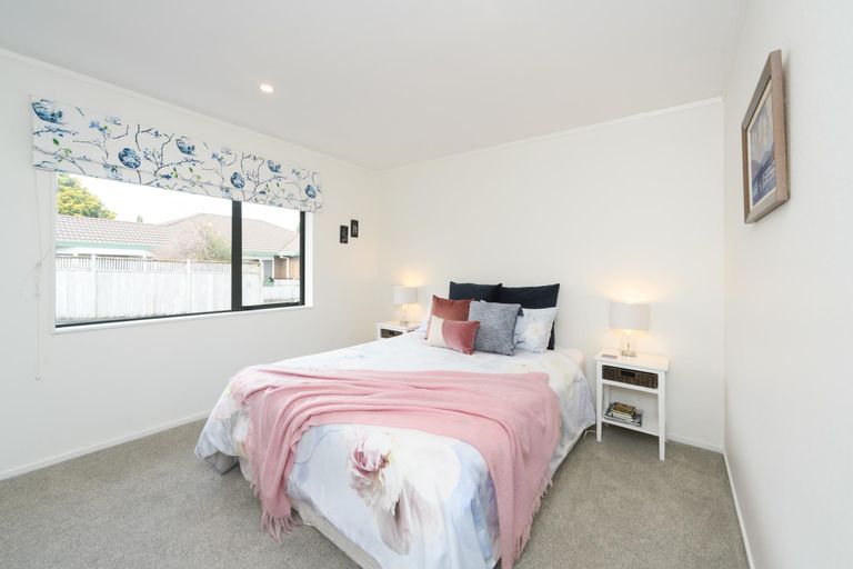 Photo of property in 4 Mckenzie Court, Terrace End, Palmerston North, 4410
