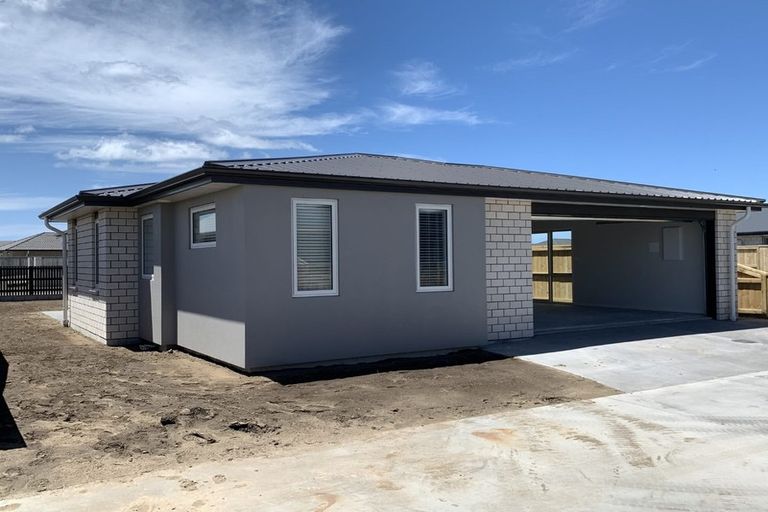 Photo of property in 180 Te Okuroa Drive, Papamoa, 3118