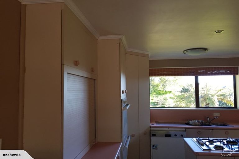 Photo of property in 140 Frankley Road, Frankleigh Park, New Plymouth, 4310