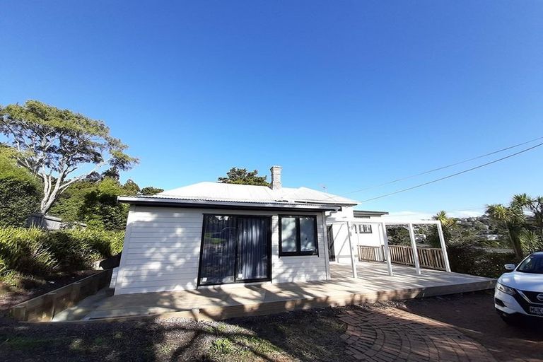 Photo of property in 24 Inglis Street, Birkenhead, Auckland, 0626