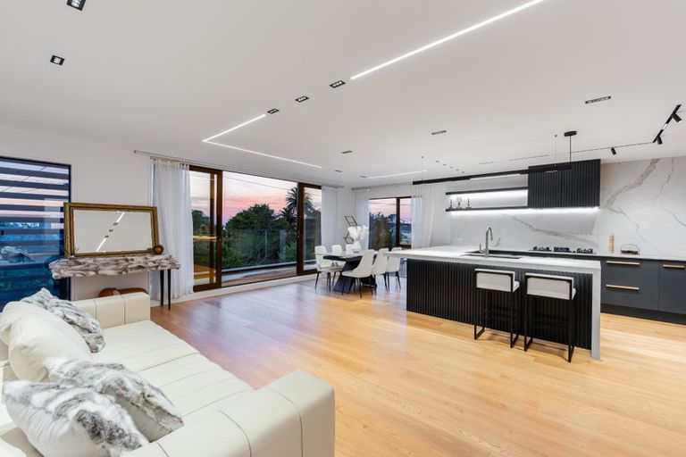 Photo of property in 47c Hastings Road, Mairangi Bay, Auckland, 0630