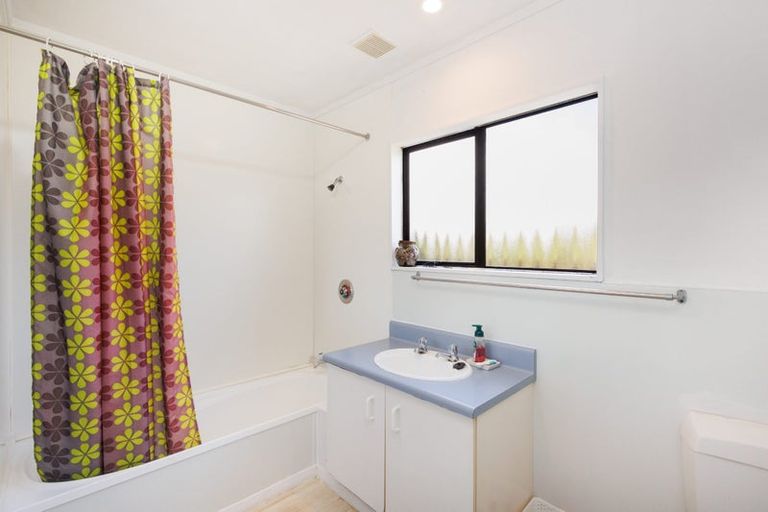 Photo of property in 85 Geraldine Crescent, Cloverlea, Palmerston North, 4412