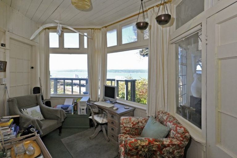 Photo of property in 23 Frandi Street, Thorndon, Wellington, 6011