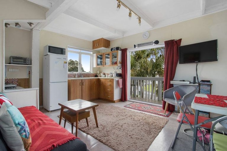 Photo of property in 54 Athenree Road, Athenree, Katikati, 3177