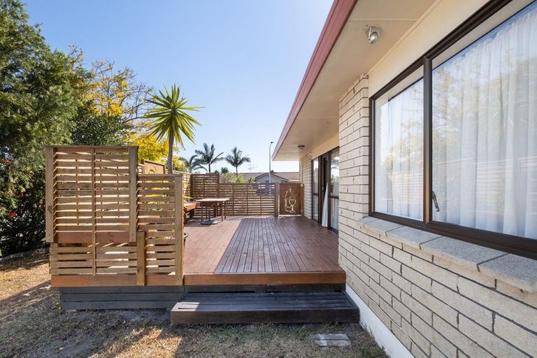 Photo of property in 2 Ngarimu Place, Mount Maunganui, 3116