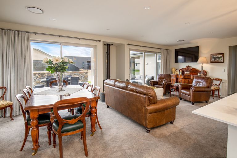 Photo of property in 10 Willoughby Place, Clyde, 9330