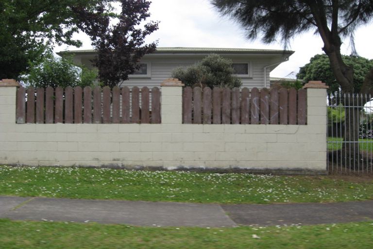 Photo of property in 10 Cape Road, Mangere, Auckland, 2022