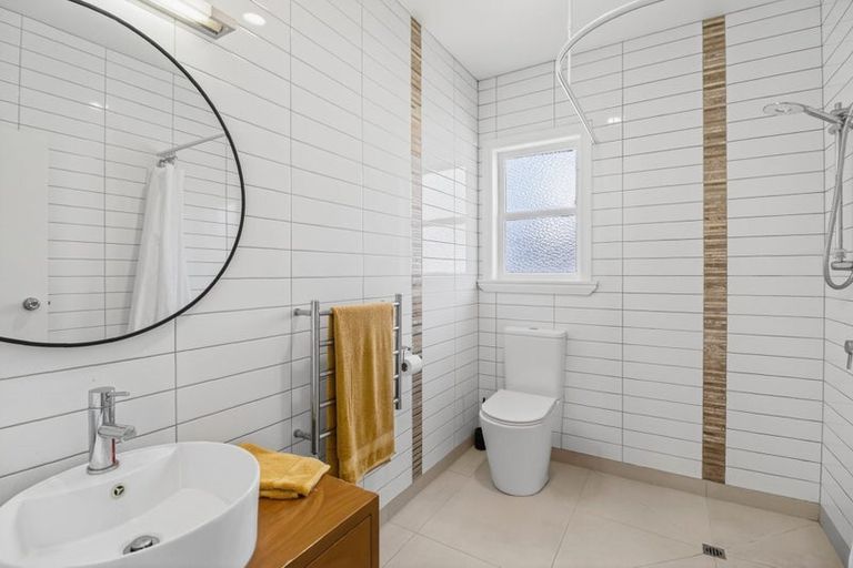 Photo of property in 9b St Michaels Avenue, Point Chevalier, Auckland, 1022