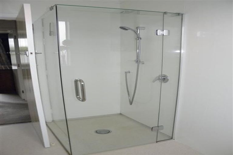 Photo of property in 63 Albert Street, Winton, 9720