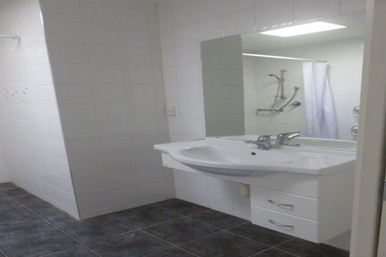 Photo of property in 12/201 Massey Street, Frankton, Hamilton, 3204