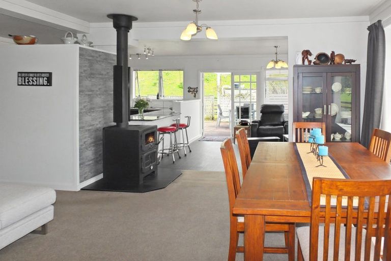 Photo of property in 125 Hickford Road, Foxton, 4893