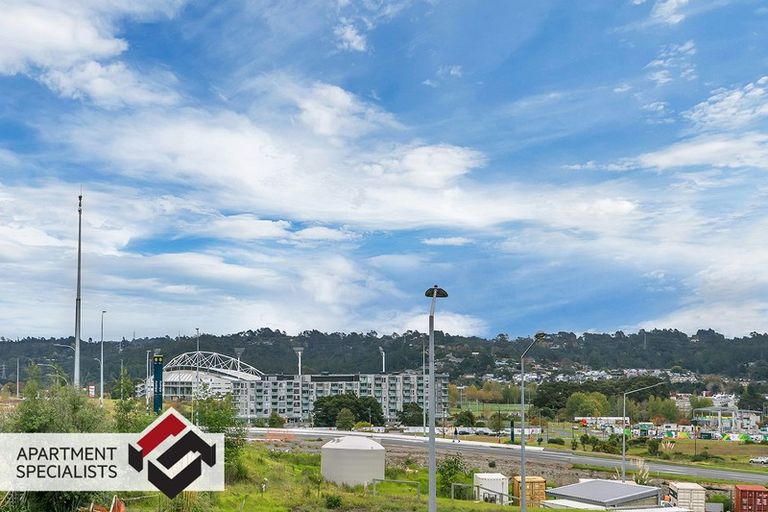 Photo of property in 7e/60 Masons Road, Oteha, Auckland, 0632