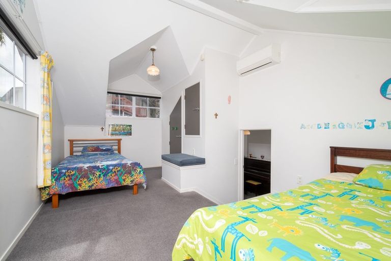 Photo of property in 48 Donovan Avenue, Massey, Auckland, 0614