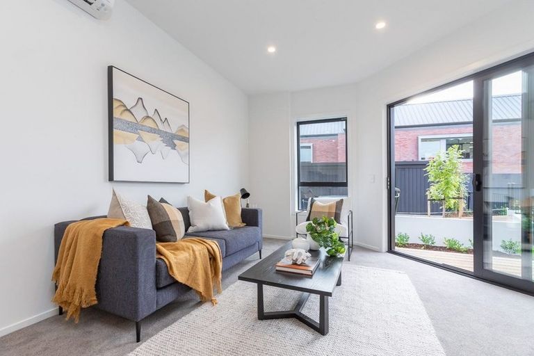 Photo of property in 1 Oakley Avenue, Claudelands, Hamilton, 3214