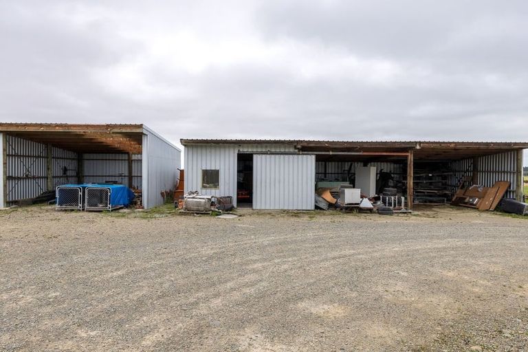 Photo of property in 55 Timaru Road, Waimate, 7924