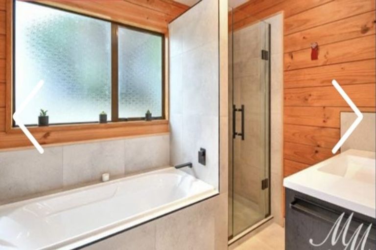 Photo of property in 30 Calluna Crescent, Totara Heights, Auckland, 2105