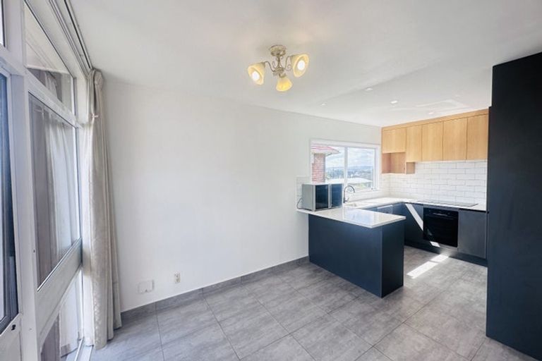 Photo of property in 151 Bleakhouse Road, Mellons Bay, Auckland, 2014