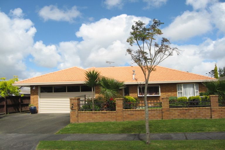 Photo of property in 12 Chippewa Place, Conifer Grove, Takanini, 2112