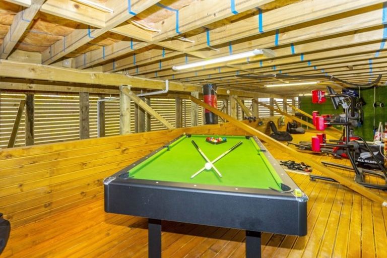 Photo of property in 90 Kirton Drive, Riverstone Terraces, Upper Hutt, 5018