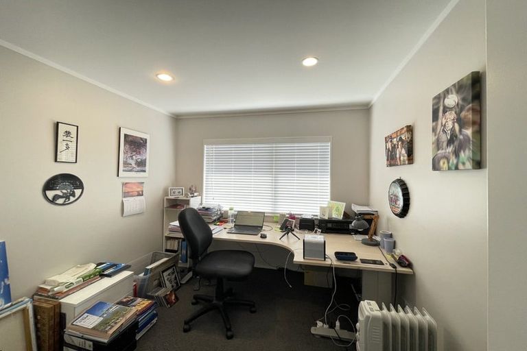 Photo of property in 43 Vera Road, Te Atatu South, Auckland, 0610