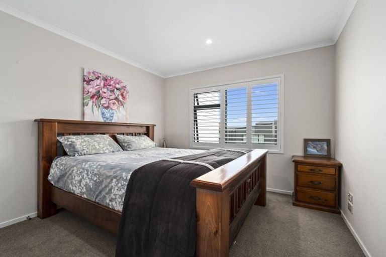 Photo of property in 8 Tuatua Road, Hobsonville, Auckland, 0616