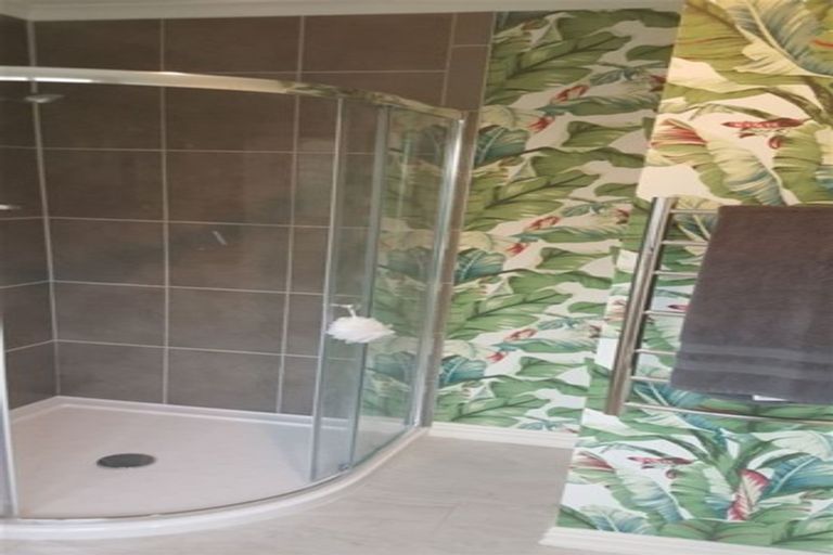 Photo of property in 1 Hoyte Place, Pukehangi, Rotorua, 3015