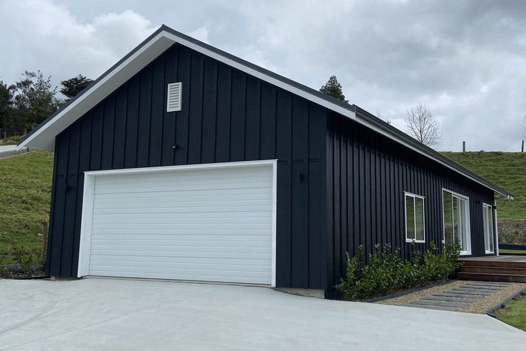 Photo of property in 43 Tender Road, Dairy Flat, 0794