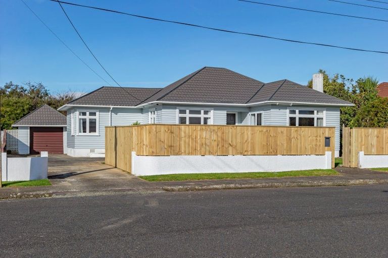 Photo of property in 26 George Street, Levin, 5510