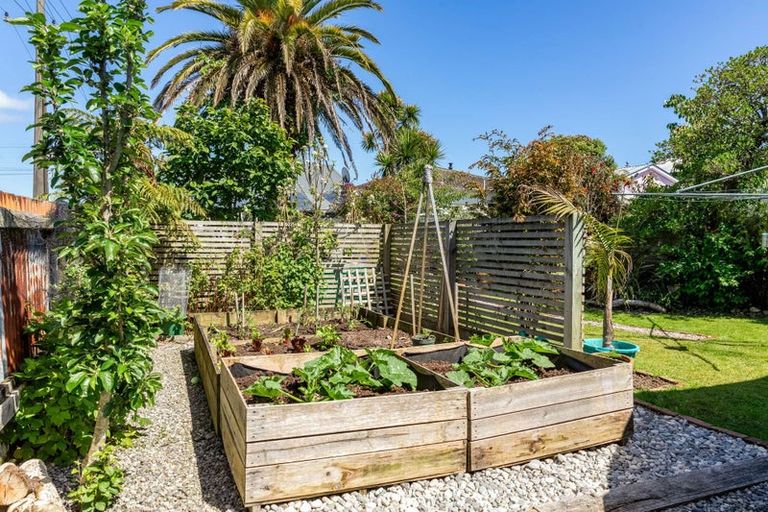 Photo of property in 87 Russell Street, Westport, 7825