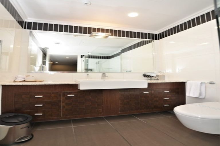 Photo of property in 15/225 Lake Terrace, Waipahihi, Taupo, 3330