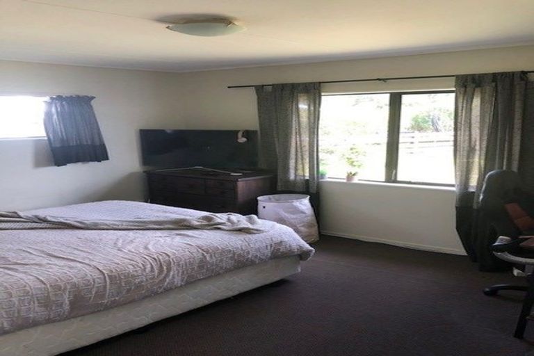 Photo of property in 15 Spackman Crescent, Paraparaumu, 5032