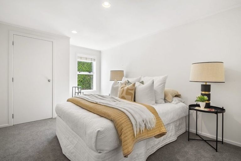 Photo of property in 4/155 Shakespeare Road, Milford, Auckland, 0620