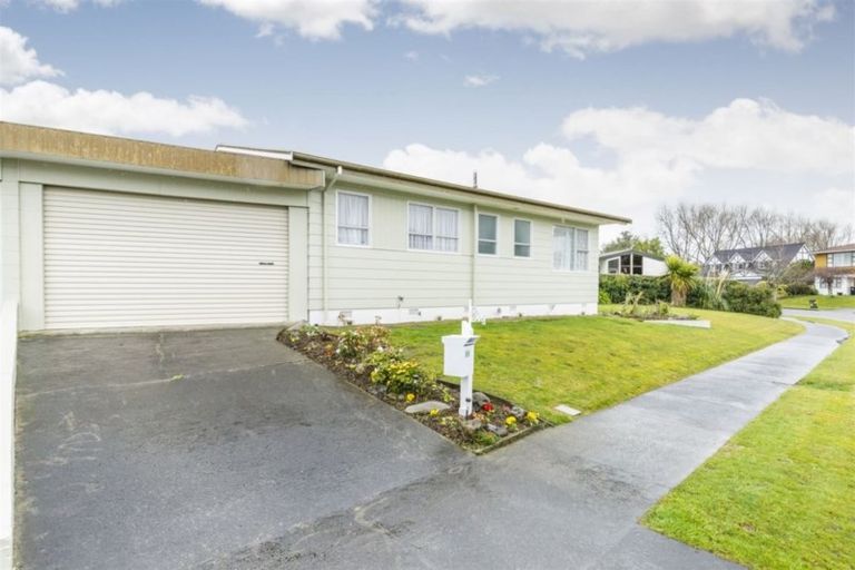 Photo of property in 35 Buick Crescent, Awapuni, Palmerston North, 4412