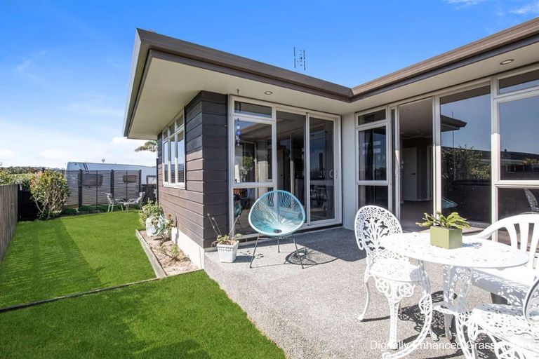 Photo of property in 52 Buxton Place, Ohauiti, Tauranga, 3112