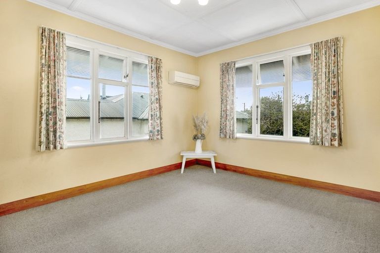 Photo of property in 38 Cliffs Road, Saint Clair, Dunedin, 9012