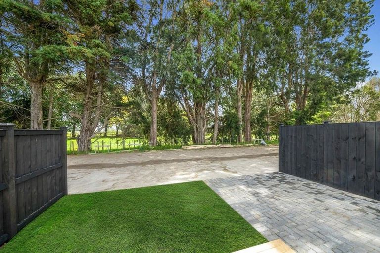 Photo of property in 23 Yellow Pear Lane, Karaka, 2578