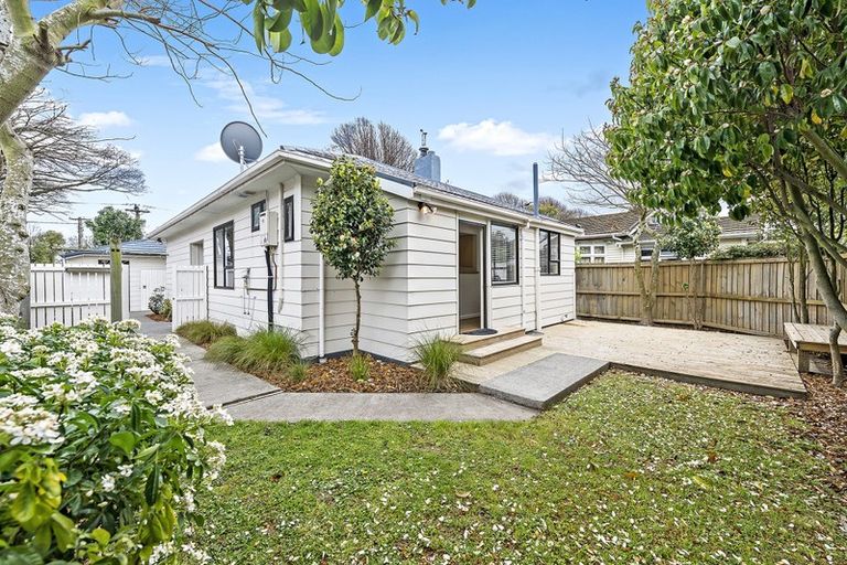 Photo of property in 42 Dominion Avenue, Spreydon, Christchurch, 8024