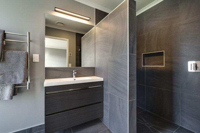 Photo of property in 7 Hatters Lane, Mount Pisa, 9383