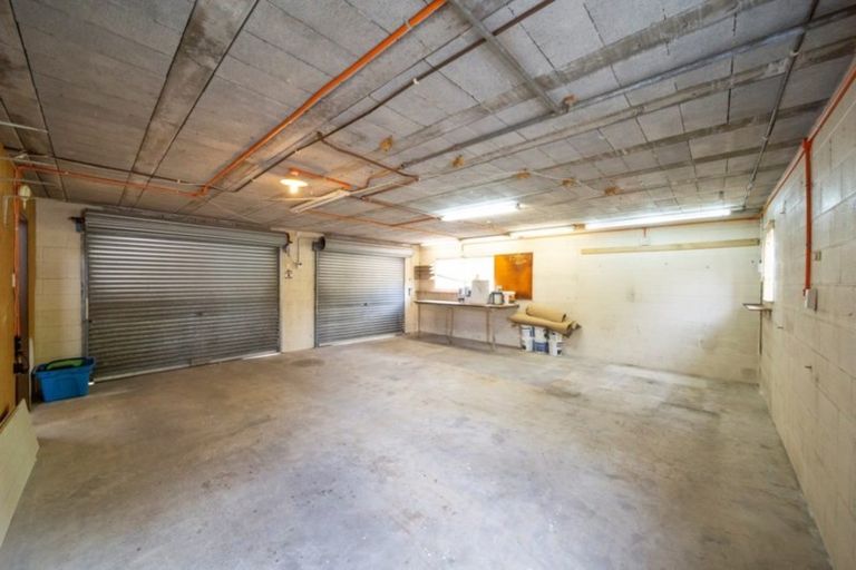 Photo of property in 12 Te Ngaere Place, Merrilands, New Plymouth, 4312