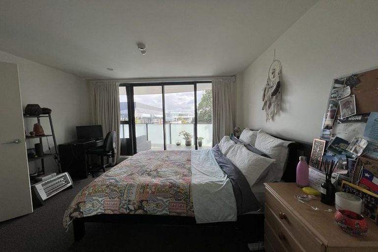 Photo of property in The Mews, 4/8 Basque Road, Eden Terrace, Auckland, 1021