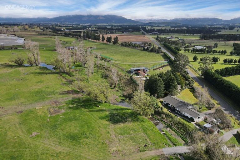 Photo of property in 27 Foothills Road, Okuku, Rangiora, 7473