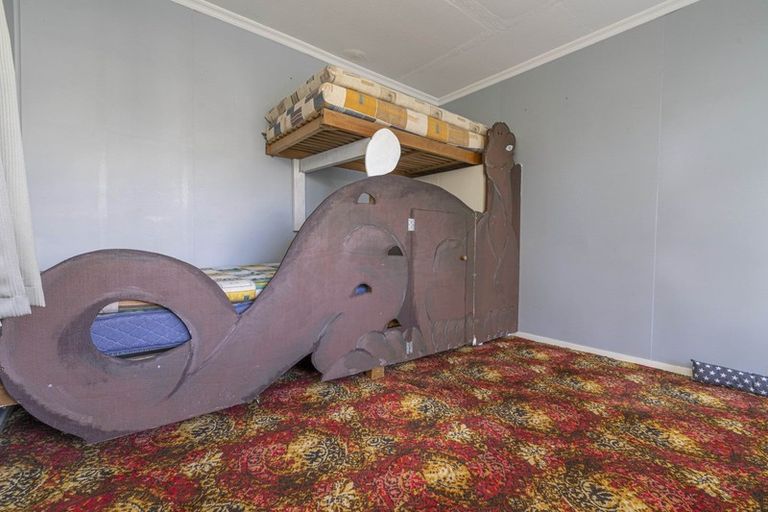 Photo of property in 100 Mackinnon Loop, Te Anau, 9600