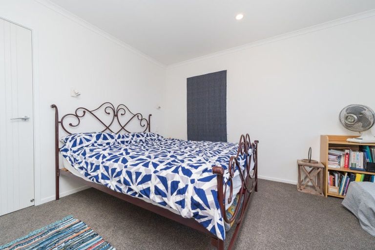 Photo of property in 6 Silkwood Place, Fitzherbert, Palmerston North, 4410